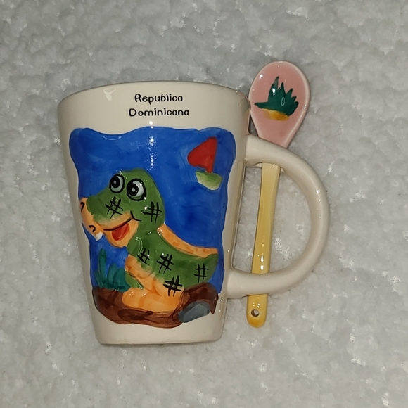 Dominican Republic Mug with Spoon Alligator - Picture 8 of 8
